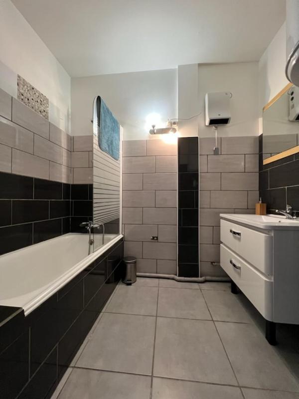 Apartament La Dolce Vita -T2 52M2- Dernier Etage- Terrasse-Parking-Wifi Fibre Tarbes Zewnętrze zdjęcie